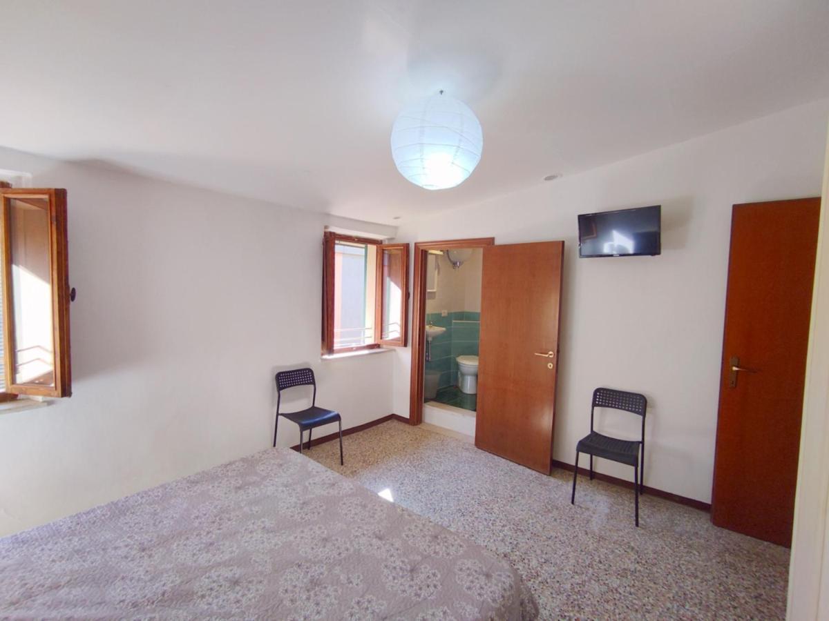 Ferienwohnung Attico Casa Via Rocca Sole Poggibonsi Exterior foto